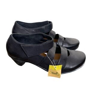 Naot Black Strappy Leather Mary Jane Heels NWT